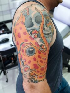 Japanese octopus sleeve with skull